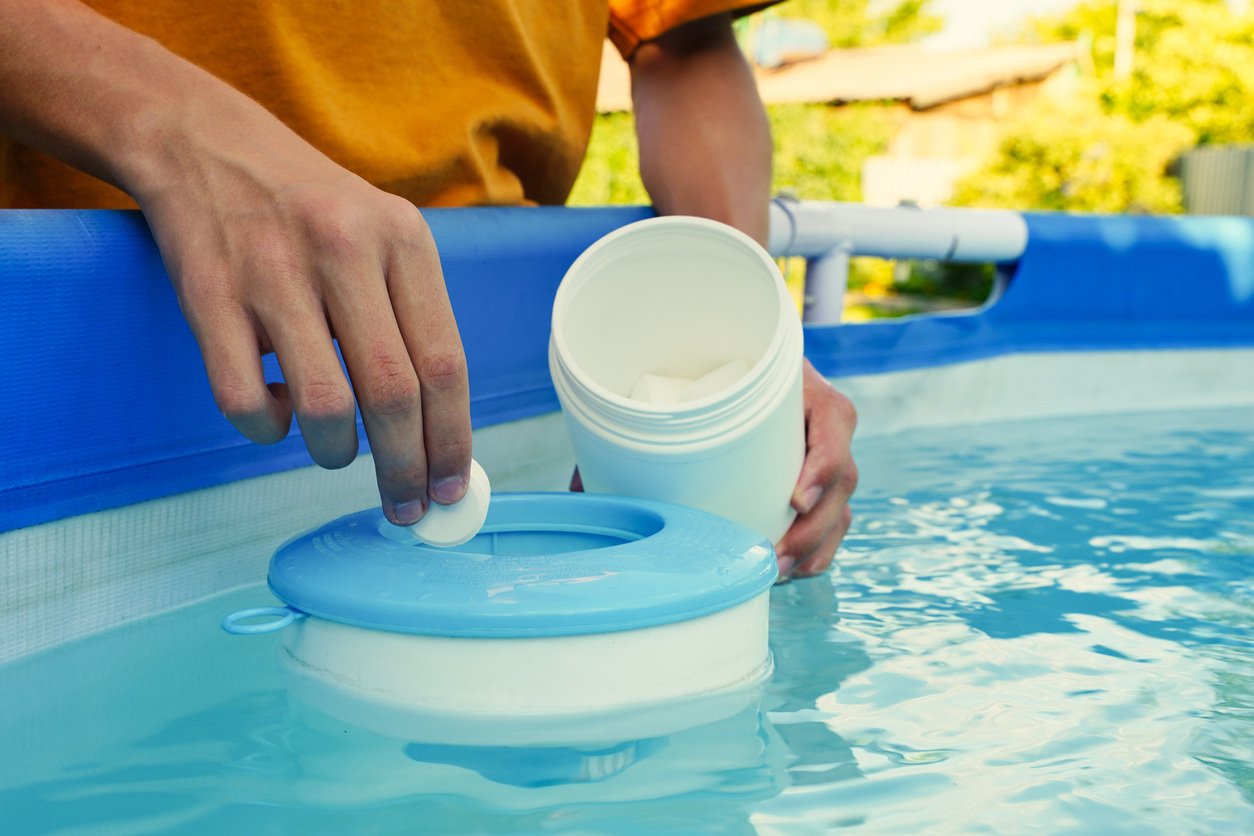 pool-chemicals_c7b16b827191d2973ce3a792c7d39216